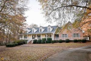 15 Pointe View Court