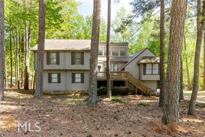 907 Allatoona Rd