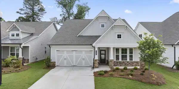 149 Hickory Bluffs Parkway