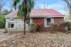 4427 Collins