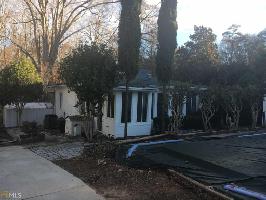 140 Woodlake Lndg