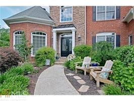 851 E Shore Dr