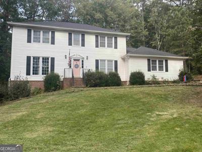 102 Willow Lane