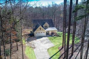 522 Riverside Dr