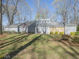 8319 Dawn Dr