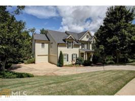 619 Riverbend Way