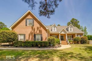 6015 Jonathan Ln