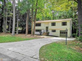 2319 Lago Dr