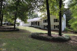2331 Lago Dr