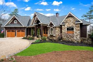35 Waterside Dr