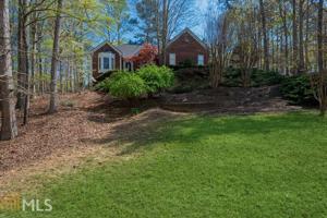 1202 Cherry Ln