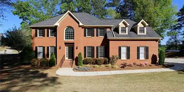 200 Clipper Ct