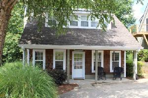 222 Lakeside Dr