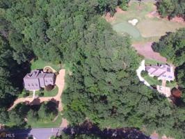 208 Lakeshore Dr