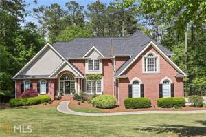 211 Stratford Falls Chase