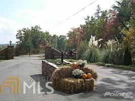 Lakeland Estates