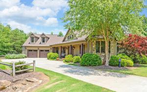 595 Edgewater Trl