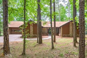 2380 Emerald Dr