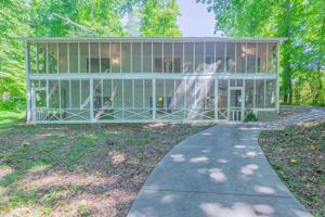 702 Shoal Creek Xing