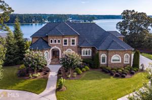 3056 Emerald Dr