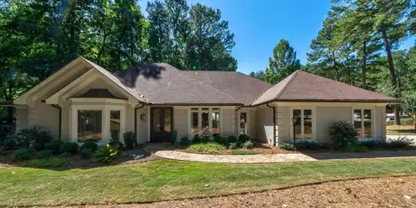 205 Lake Pines Pointe