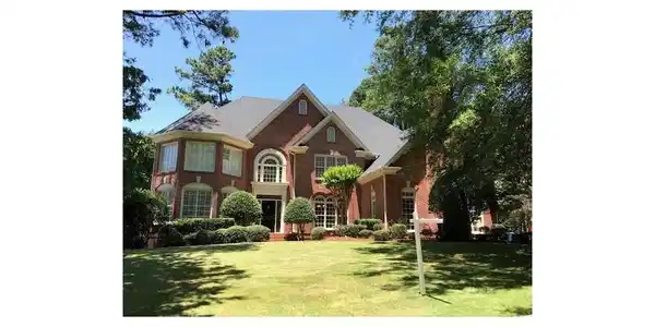 450 Newport Heights