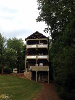 256 Lakeside Dr