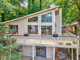 18 High Trail Vista Circle