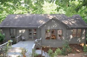 648 Bellflower Dr