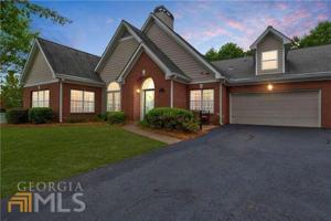 112 Stonegate Lane