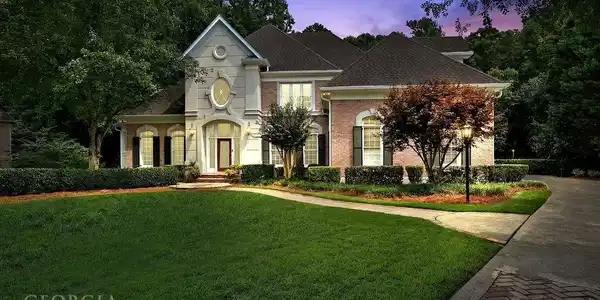 715 Newport Hollow