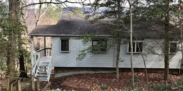 200 Villa Unit 102