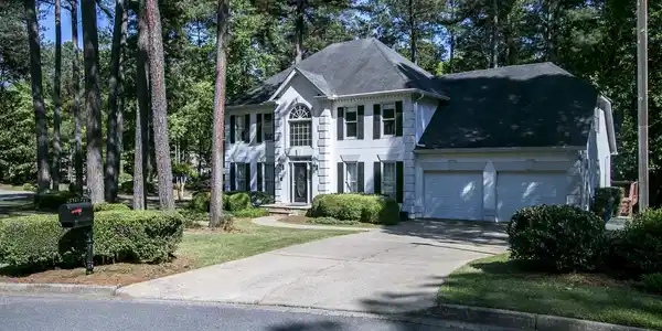 215 Lake Pines Pt