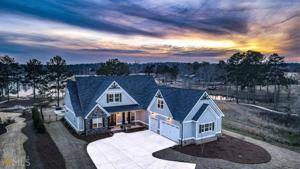 1051 Vista Bay