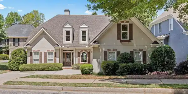 1050 Longcreek Pointe
