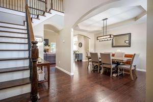 502 Valley Court
