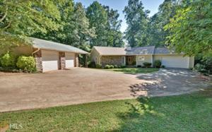 12 Hickory Hill Ln