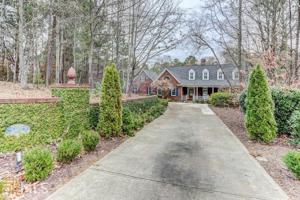 5332 Saville Dr