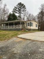 6270 Glade Rd