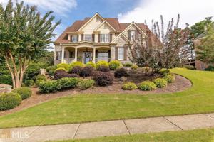 111 Cedar Woods Trl