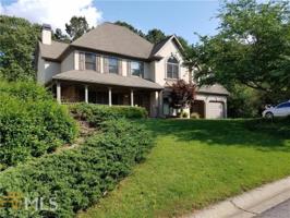 905 Laurel Crest Dr