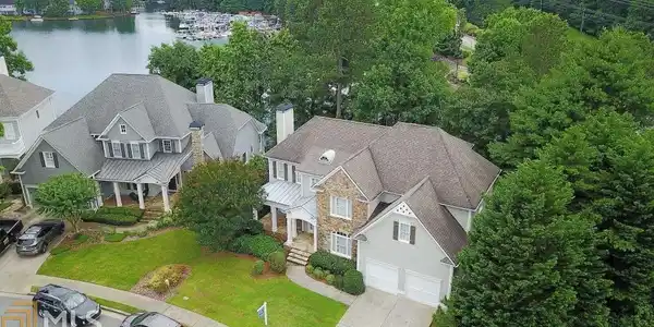 1005 Lake Windward Overlook