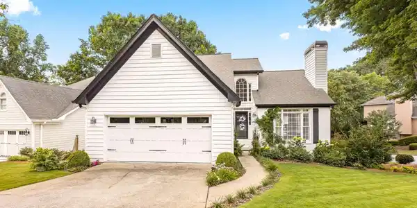 7105 Harbour Landing