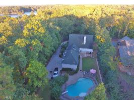 4104 S Berkeley Lake