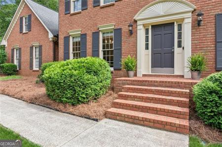 6165 Pin Oak Lane, Alpharetta GA 30005