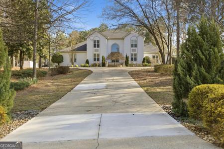 3392 Lost Valley Drive, Jonesboro GA 30236