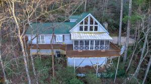 6336 Crow Creek