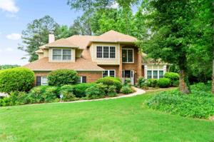 155 Longwood Dr