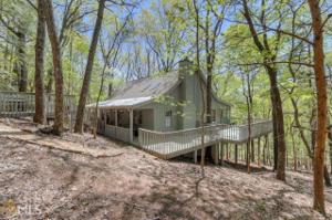 145 Wake Robin Dr