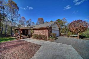 2502 Kelly Ln